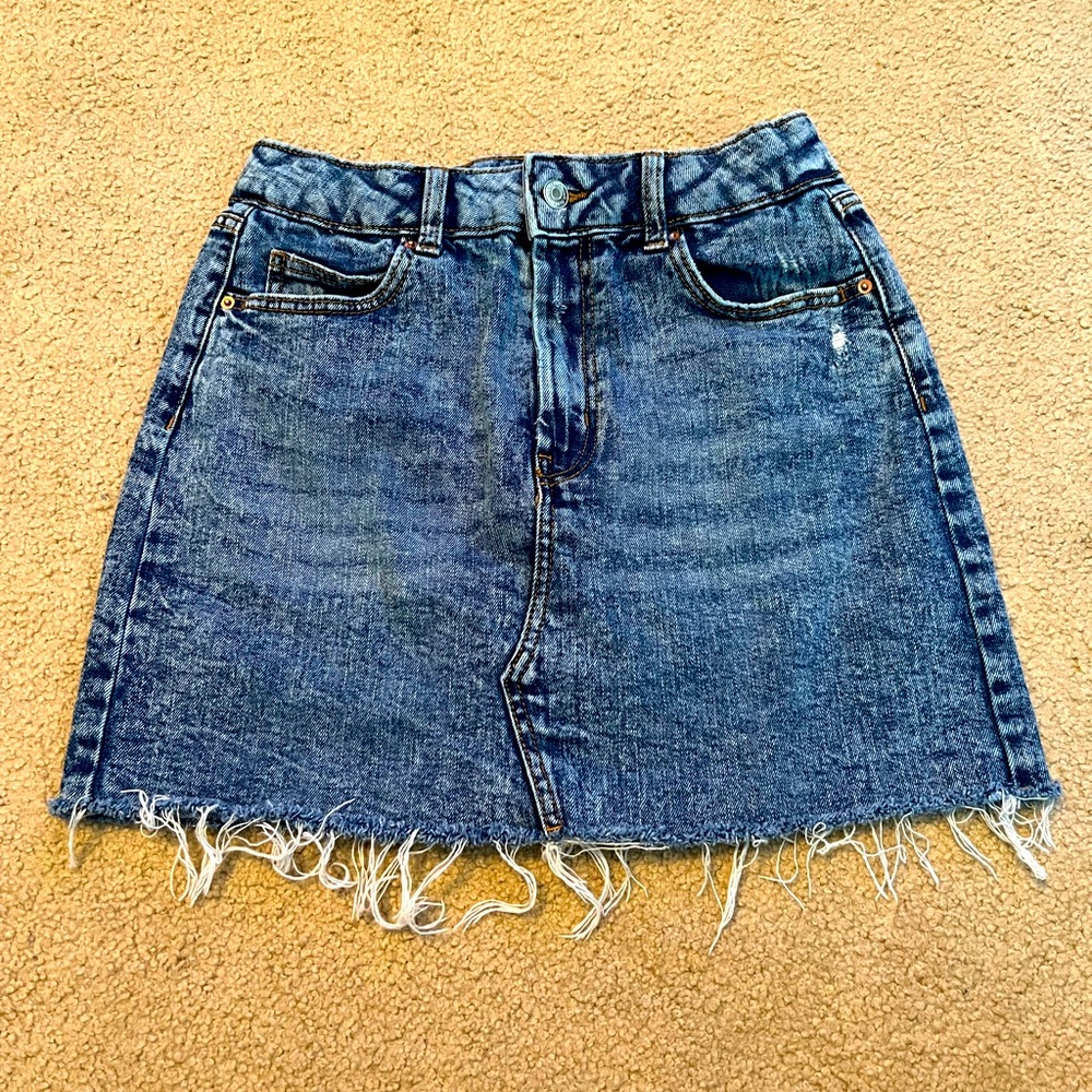 Wild Fable denim skirt - raw edge hem - 6